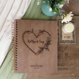 Personalized Wedding Planner with Floral Engravings – A Keepsake for Your Special Day